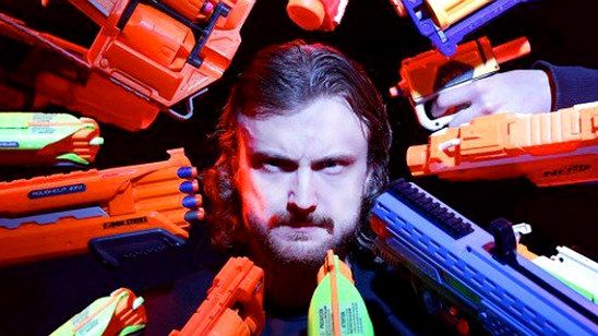 Imagem da notícia John Wick - Um Novo Dia Para Matar ganha incrível recriação com armas de brinquedo