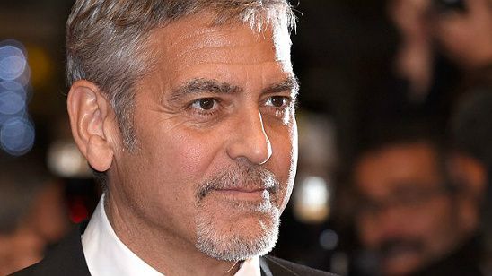 Imagem da notícia Suburbicon: Comédia de George Clooney escrita pelos irmãos Coen ganha data de estreia