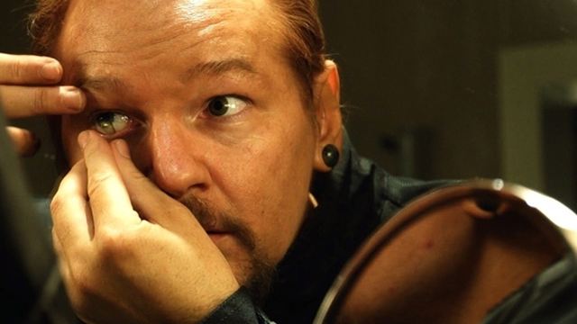 Risk: Diretora de Cidadãoquatro tem novo documentário sobre Julian Assange – veja o trailer