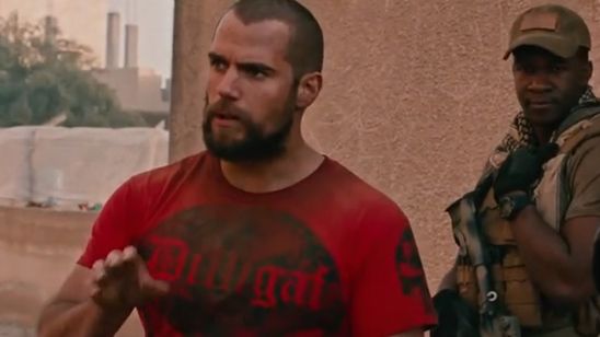 Imagem da notícia Henry Cavill é um capitão do exército americano durante a Guerra do Iraque no primeiro clipe de Castelo de Areia