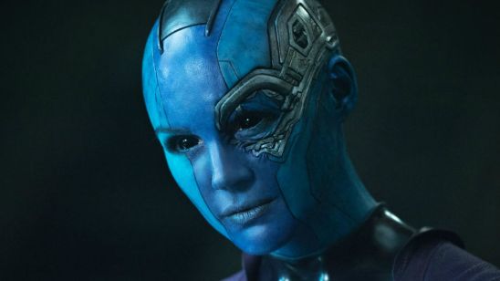 Imagem da notícia Karen Gillan revela que não sobrevivia na primeira versão do roteiro de Guardiões da Galáxia