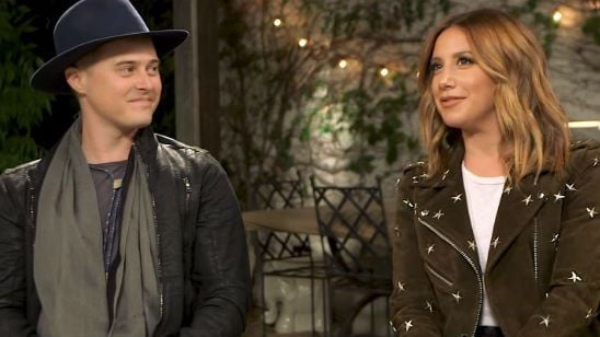 Imagem da notícia Ashley Tisdale e Lucas Grabeel se reencontram para cantar música de High School Musical