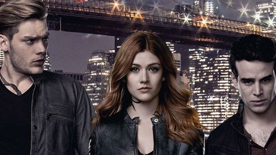 Shadowhunters: Novo teaser destaca o triângulo amoroso entre Clary, Jace e Simon