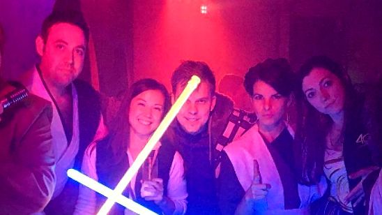 Imagem da notícia Em Hollywood, bar inspirado em Star Wars abre as portas para o Jedi (ou Sith) dentro de você