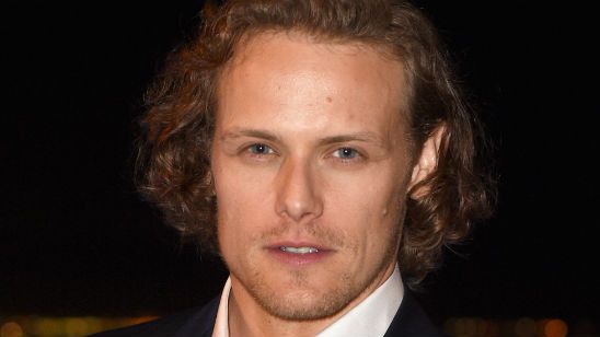 Imagem da notícia Astro de Outlander pode protagonizar comédia ao lado de Mila Kunis e Kate McKinnon