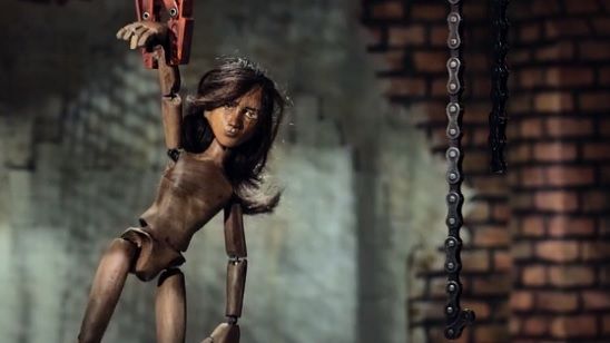 Imagem da notícia Festival Guarnicê 2017: Semana começa com palhaçaria e a arte da manipulação