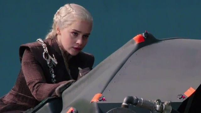 Imagem da notícia Game of Thrones: Vídeo de bastidores mostra Dany conduzindo o seu dragão antes dos efeitos visuais