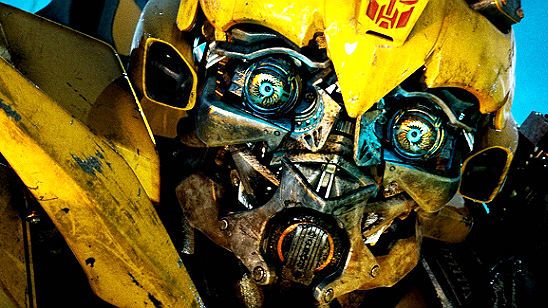 Imagem da notícia Rumor: Spin-off do Bumblebee pode ser ambientado na década de 1980