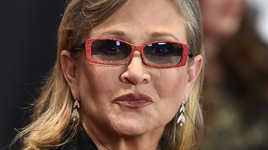Imagem da notícia Carrie Fisher tinha drogas no organismo quando sofreu ataque cardíaco, aponta exame