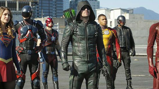 Imagem da notícia Veja como foram criados os efeitos especiais do crossover entre The Flash, Arrow, Supergirl e Legends of Tomorrow