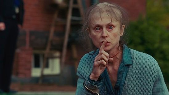 Imagem da notícia Filmes na TV: Hoje tem Ilha do Medo e 45 Anos