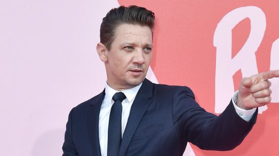 Imagem da notícia Guerra Infinita: Jeremy Renner quebrou os dois braços durante filmagens do novo Vingadores