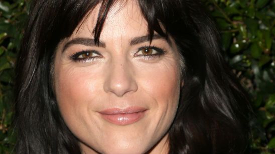 Imagem da notícia Selma Blair vai participar do reboot de Atração Mortal
