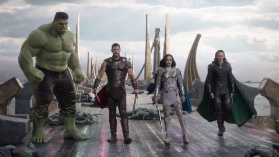 Comic-Con 2017: Tiro, porrada e bomba no alucinante trailer de Thor - Ragnarok