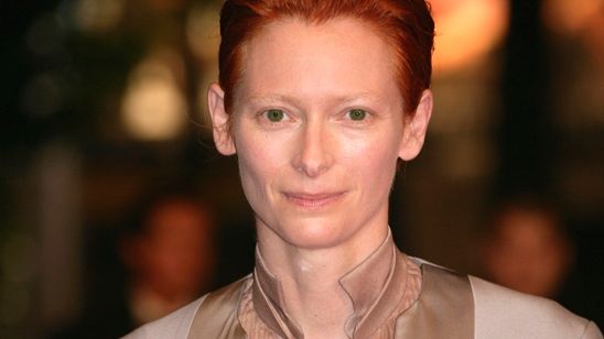 Imagem da notícia Tilda Swinton foi cogitada para interpretar o palhaço Pennywise em It - A Coisa