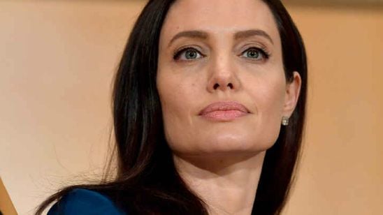 Imagem da notícia Vanity Fair rebate Angelina Jolie e divulga trecho polêmico de entrevista com a atriz