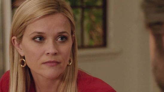 Imagem da notícia Reese Witherspoon vive amores, porres e confusões pós-divórcio no trailer do filme De Volta Para Casa (Exclusivo)