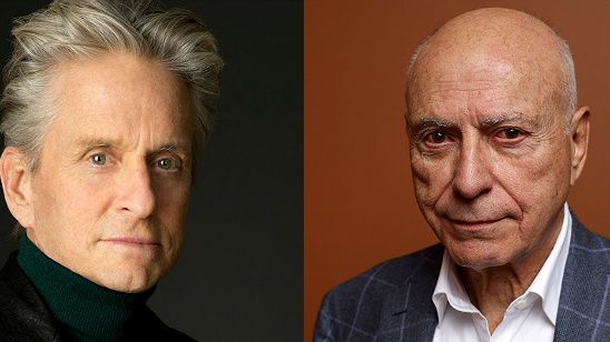 Imagem da notícia Michael Douglas e Alan Arkin vão estrelar nova comédia do produtor de The Big Bang Theory