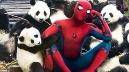 Imagem da notícia Peter Parker faz turnê pela China em cartazes asiáticos de Homem-Aranha: De Volta ao Lar