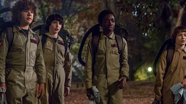 Imagem da notícia Stranger Things: Clipe da segunda temporada mostra os garotos em mais um de seus importantes debates