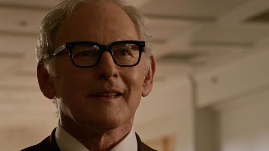 Legends of Tomorrow: Victor Garber abandona o elenco regular