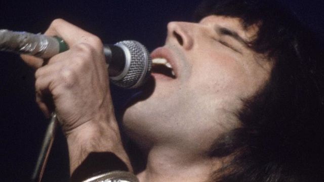 Imagem da notícia Bohemian Rhapsody: Rami Malek surge como Freddie Mercury em nova imagem da cinebiografia