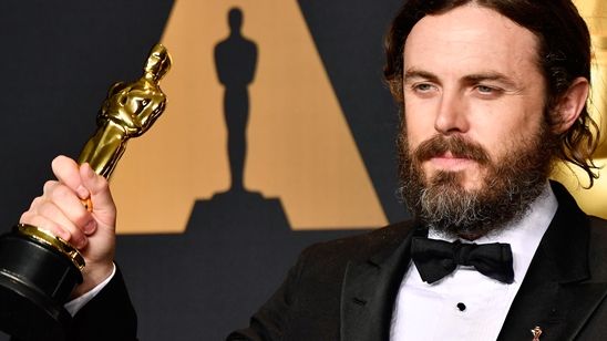 Imagem da notícia Petição pede para Casey Affleck não apresentar próximo Oscar de melhor atriz