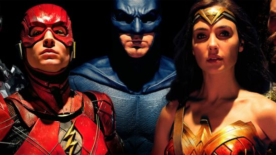 Imagem da notícia Amigos do AdoroCinema: Blogueiros elogiam ritmo e carisma dos heróis em Liga da Justiça