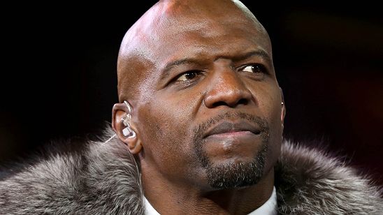 Imagem da notícia Terry Crews critica retorno de Adam Venit após 30 dias de suspensão por acusação de assédio
