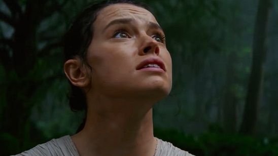 Imagem da notícia Diretor diz que primeiro corte de Star Wars - Os Últimos Jedi tinha mais de três horas e teve que tirar suas cenas favoritas