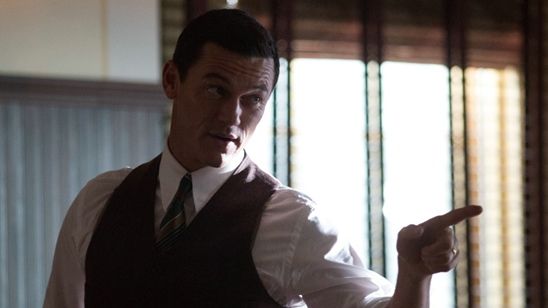 Imagem da notícia Do detector de mentiras à Mulher-Maravilha: Luke Evans é o criador da super-heroína em Professor Marston (Entrevista exclusiva)