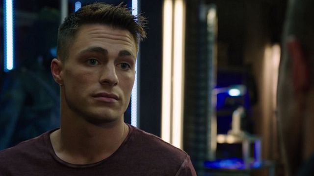 Imagem da notícia Arrow: Colton Haynes vai voltar a interpretar Roy Harper em um curto arco da 6ª temporada