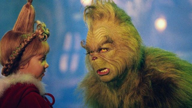 Criança chama a polícia após descobrir que Grinch roubou o Natal