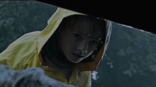 Imagem da notícia Georgie tem sorte diferente em versão alternativa da sequência inicial de It - A Coisa