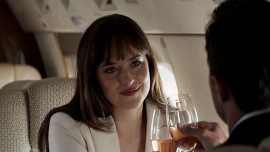 Cinquenta Tons de Liberdade: Anastasia Steele e Christian Grey passam lua de mel em Paris em nova foto