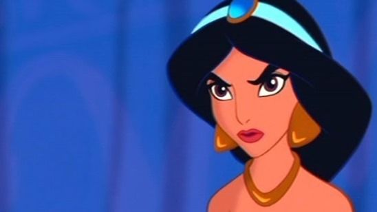 Aladdin: Produção é acusada de escurecer a pele dos figurantes com maquiagem