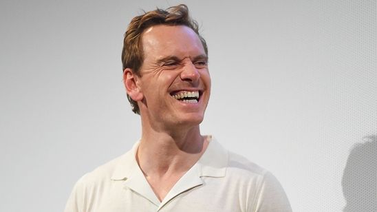 Imagem da notícia Michael Fassbender vai atuar em comédia de ação dos mesmos produtores de It - A Coisa
