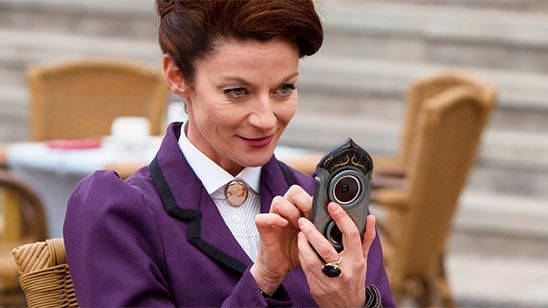 Imagem da notícia Nova série da Sabrina contrata atriz de Doctor Who como professora possuída