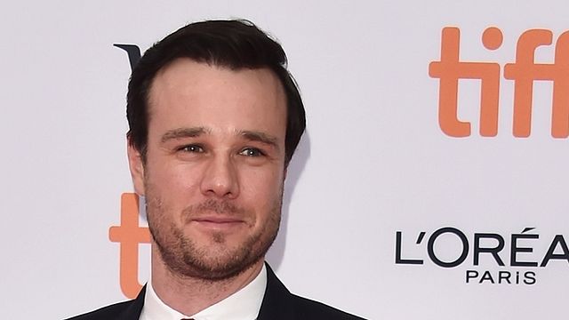 Imagem da notícia Reboot de Charmed escala Rupert Evans 