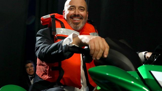 Imagem da notícia Oscar 2018: Figurinista de Trama Fantasma leva o Jet Ski por discurso mais rápido