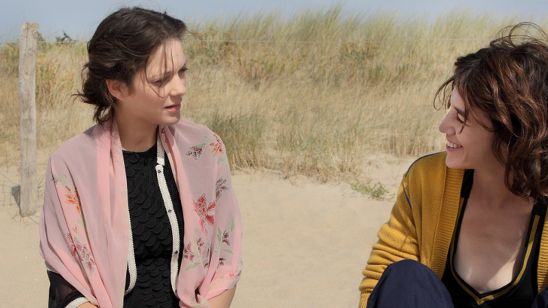 Imagem da notícia Marion Cotillard e Charlotte Gainsbourg estampam cartaz nacional do drama Os Fantasmas de Ismael (Exclusivo)