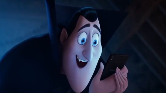 Imagem da notícia Hotel Transilvânia 3: Drácula busca o amor num cruzeiro monstruoso em novo trailer da animação