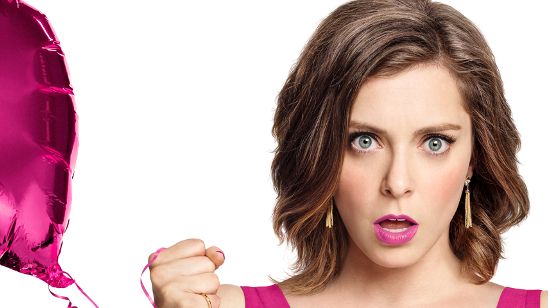 Imagem da notícia Rachel Bloom, de Crazy Ex-Girlfriend, vai fazer participação em iZombie