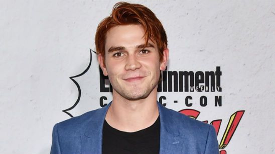 Imagem da notícia Astro de Riverdale, K.J. Apa é escalado na adaptação de O Ódio Que Você Semeia
