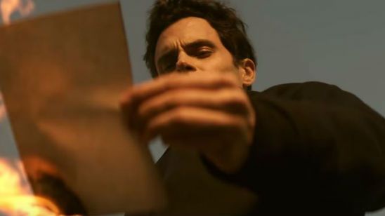 Imagem da notícia Você: Série protagonizada por Penn Badgley será distribuída no Brasil pela Netflix e ganha trailer legendado