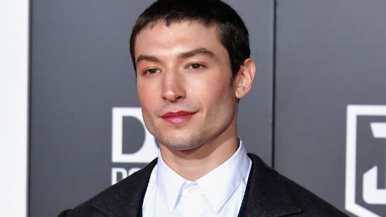 Imagem da notícia Ezra Miller interpretará versão jovem de Salvador Dalí em cinebiografia