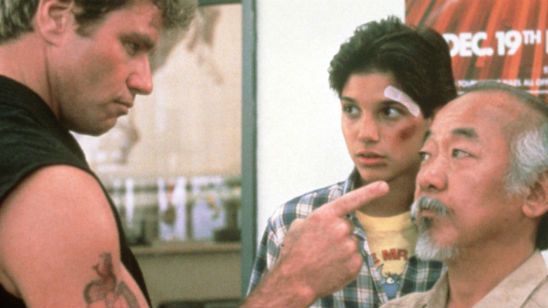 Imagem da notícia Cobra Kai: Segunda temporada terá retorno de vilão clássico de Karatê Kid
