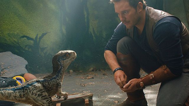 Imagem da notícia Jurassic World - Reino Ameaçado: Chris Pratt apresenta os bastidores das filmagens em vídeo (Exclusivo)