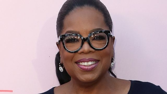 Oprah Winfrey assina contrato de produção com a Apple