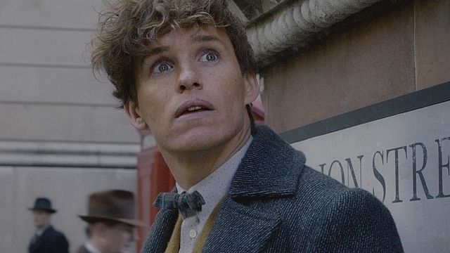 Imagem da notícia Dumbledore e Newt Scamander aparecem mais jovens ainda em nova imagem de Animais Fantásticos: Os Crimes de Grindelwald